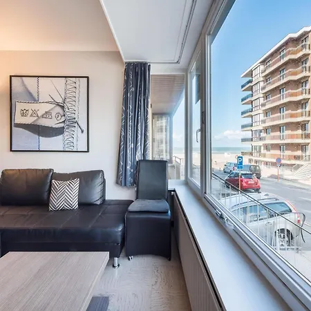 Apartment Near The Sea With Modern Comfort, Cleaning Included