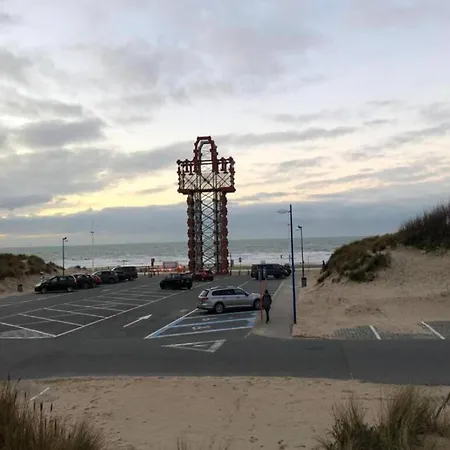 Near The Sea With Modern Comfort, Cleaning Included Koksijde
