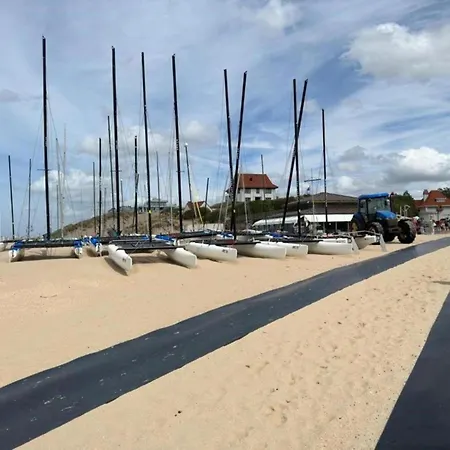 Near The Sea With Modern Comfort, Cleaning Included 코크시데