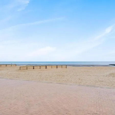Near The Sea With Modern Comfort, Cleaning Included Apartment